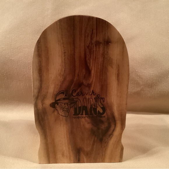 Daniel Terrico carved box - Picture 8 of 10